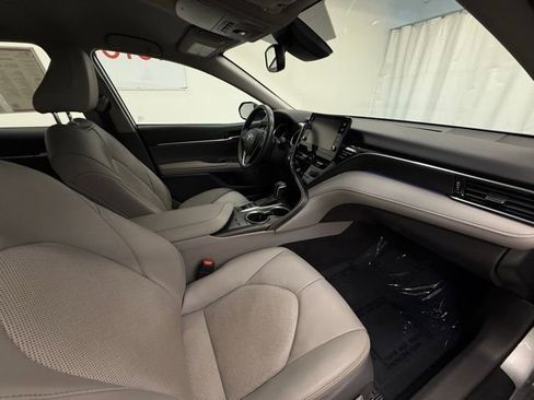 Certified 2021 Toyota Camry XLE w/ Cold Weather Package image 9