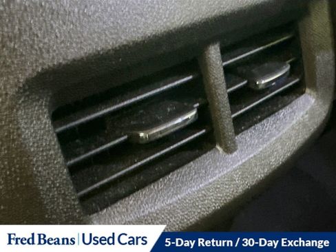 Used 2022 GMC Terrain SLE image 25