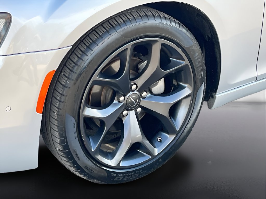 Used 2023 Chrysler 300 S RWD image 32