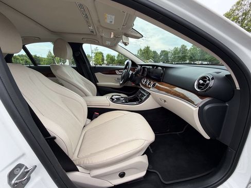 Used 2018 Mercedes-Benz E 300 4MATIC image 15