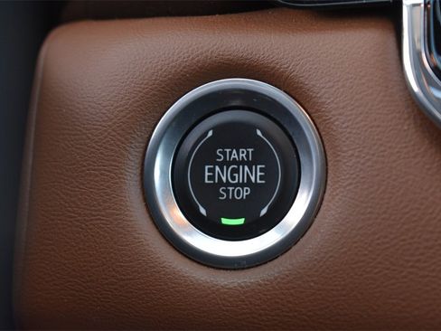 Used 2023 GMC Canyon AT4 w/ LPO, Sports Bar Package image 33