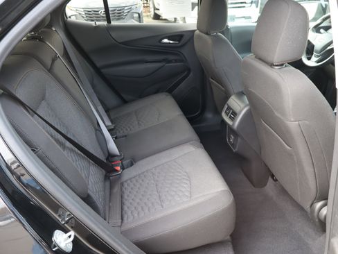 Used 2021 Chevrolet Equinox LT image 34
