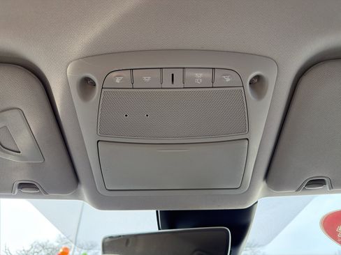 Certified 2019 Nissan Rogue SV image 17