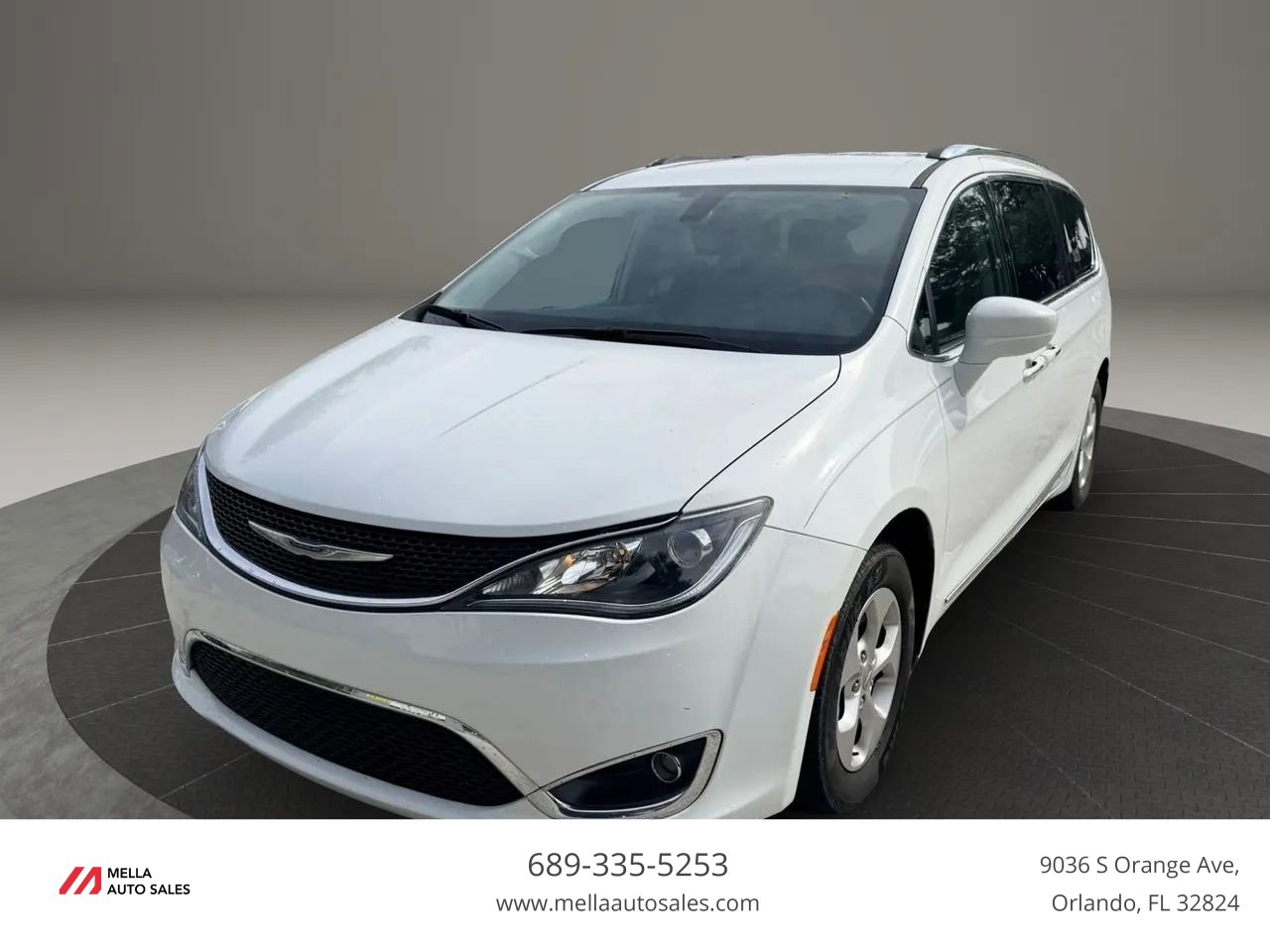 Used 2017 Chrysler Pacifica Touring-L Plus FWD image 1