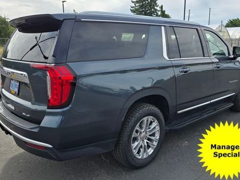 Used 2021 GMC Yukon XL SLT image 4