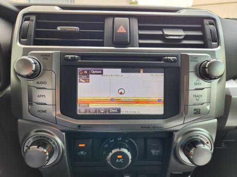 Used 2016 Toyota 4Runner SR5 Premium RWD image 16