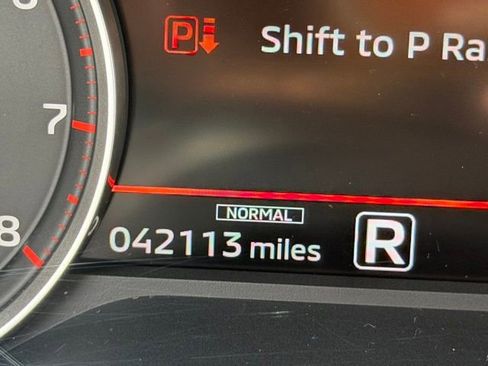 Used 2022 Mitsubishi Outlander SE AWD/4WD image 23