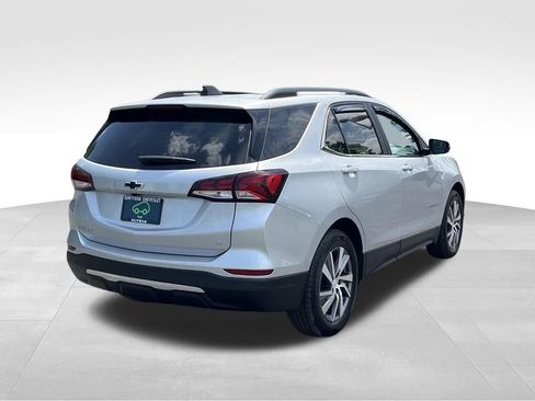 Certified 2022 Chevrolet Equinox LT FWD image 2
