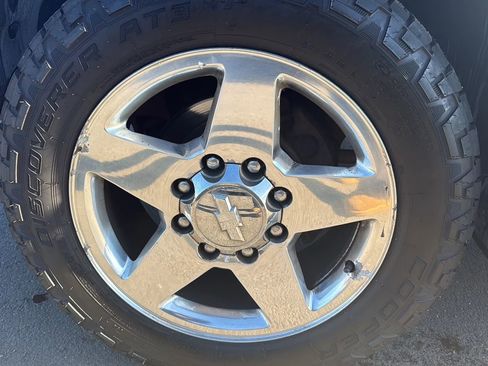 Used 2014 Chevrolet Silverado 3500 LT w/ Interior Plus Package image 11