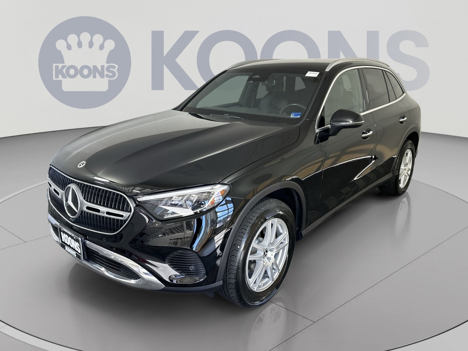 Used 2023 Mercedes-Benz GLC 300 4MATIC image 1