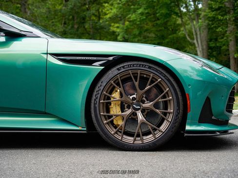 Used 2025 Aston Martin DB12 Coupe image 11