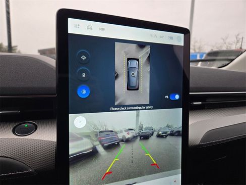 Used 2023 Ford Mustang Mach-E Select image 13