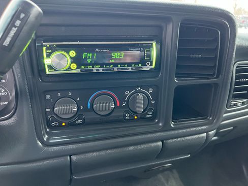 Used 2002 GMC Sierra 1500 4x4 Crew Cab HD image 16