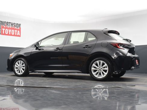 Used 2024 Toyota Corolla SE w/ SE Package image 27