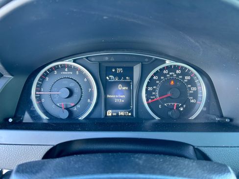 Used 2015 Toyota Camry XSE w/ Moonroof Package image 15