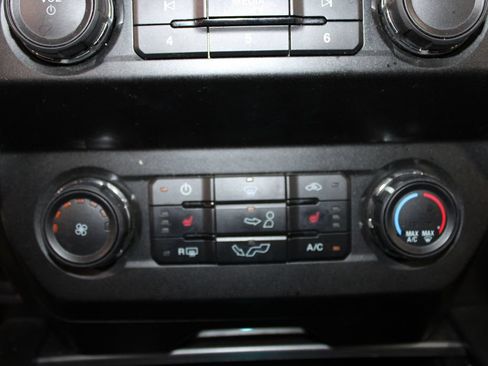 Used 2020 Ford F150 XLT w/ Equipment Group 302A Luxury RWD image 31