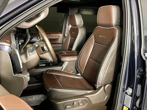 Used 2024 GMC Sierra 2500 Denali w/ Denali Reserve Package AWD/4WD image 8