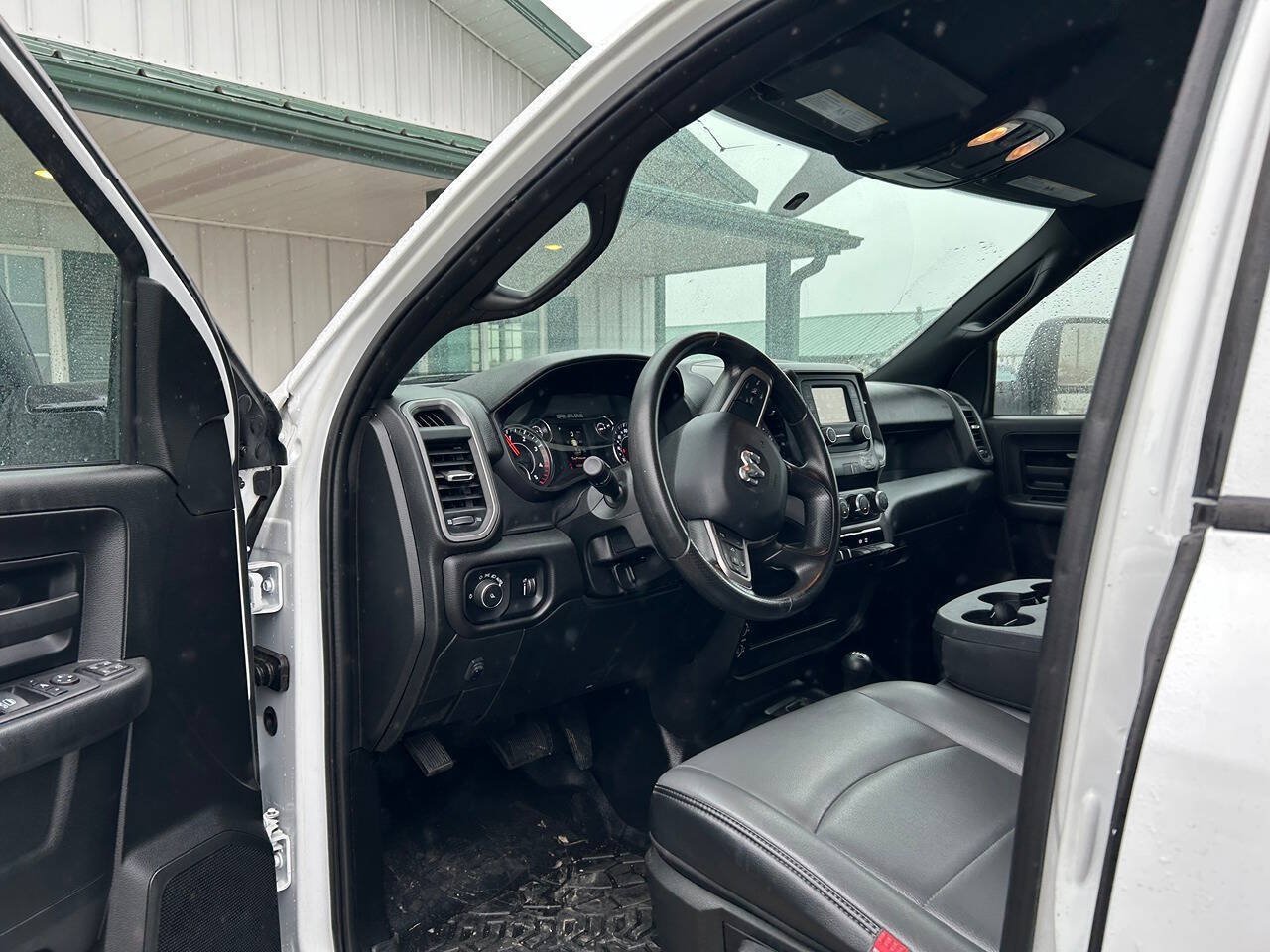Used 2023 RAM 2500 Tradesman w/ Chrome Appearance Group AWD/4WD image 14