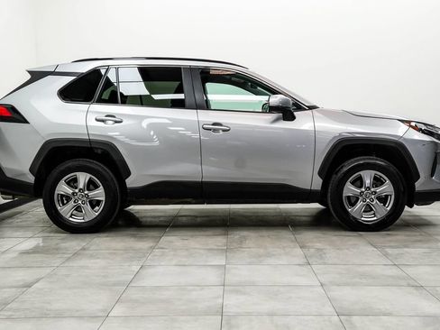 Used 2024 Toyota RAV4 XLE AWD/4WD image 16