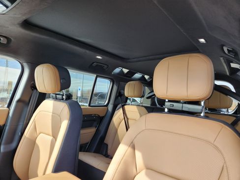 New 2026 Land Rover Defender 110 V8 image 10