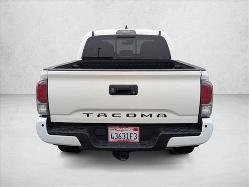 Used 2021 Toyota Tacoma TRD Off-Road w/ Technology Package image 7