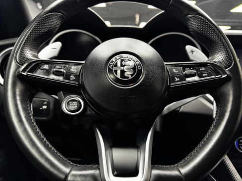 Used 2023 Alfa Romeo Stelvio Sprint image 21