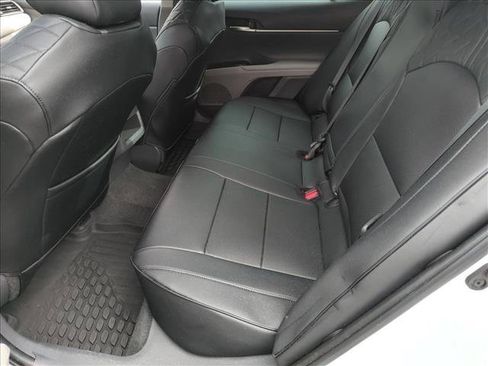 Used 2020 Toyota Camry LE FWD image 12