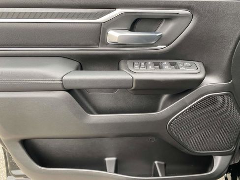 New 2026 RAM 1500 4x4 Crew Cab image 17