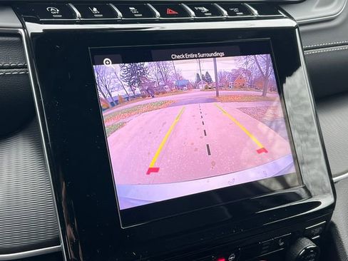 New 2025 Jeep Grand Cherokee L Altitude image 23