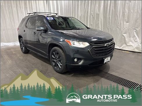 Used 2019 Chevrolet Traverse RS w/ LPO, 'HIT The Road' Package image 1