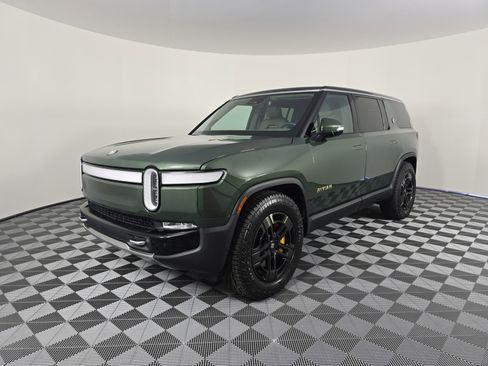 Used 2023 Rivian R1S Adventure image 1