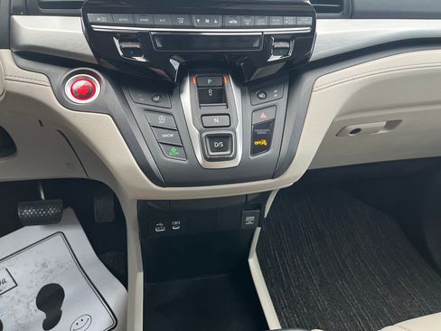 Used 2025 Honda Odyssey EX-L image 18