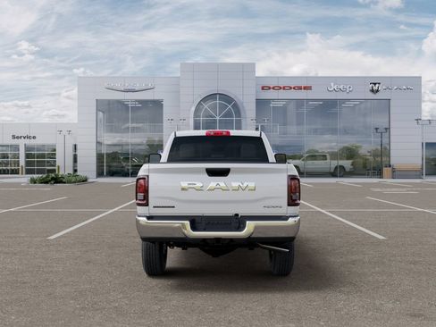 New 2026 RAM 2500 Big Horn AWD/4WD image 8