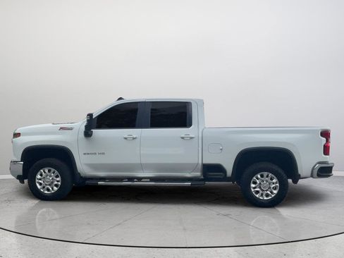 Used 2024 Chevrolet Silverado 2500 LT AWD/4WD image 10