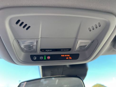 Used 2024 Chevrolet Malibu LT image 19