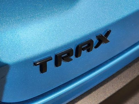 Used 2025 Chevrolet Trax RS w/ Driver Confidence Package image 8
