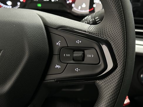 New 2026 Chevrolet Trax LS w/ LS Convenience Package FWD image 26