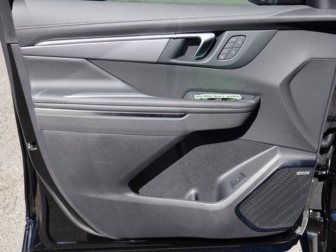 New 2026 Buick Enclave Sport Touring w/ Power Package image 9