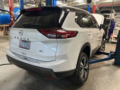 Used 2025 Nissan Rogue SL w/ SL Premium Package