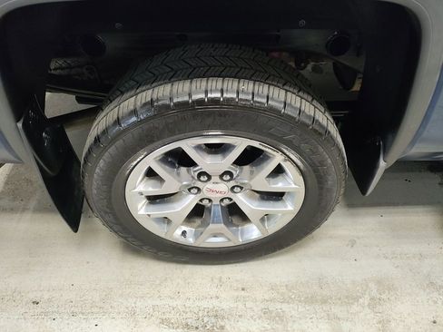 Used 2016 GMC Sierra 1500 SLT w/ SLT Premium Package image 3