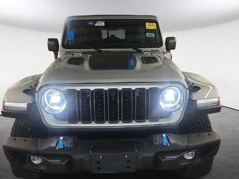 Used 2024 Jeep Wrangler Unlimited Rubicon 4xe AWD/4WD image 2