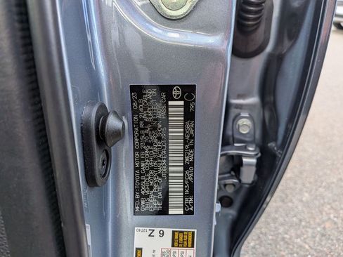 Used 2024 Toyota Corolla SE image 35