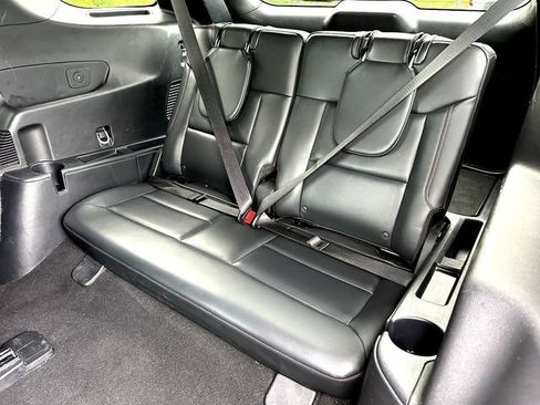 Used 2025 Ford Explorer ST-Line AWD/4WD image 19
