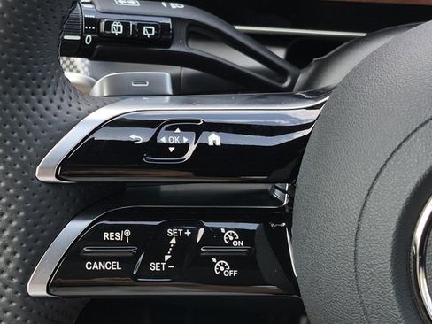 Certified 2026 Mercedes-Benz GLC 300 image 27