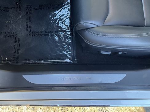Used 2021 Tesla Model S Long Range Plus image 16