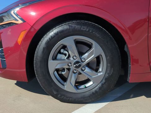 Used 2024 Kia K5 LXS image 12