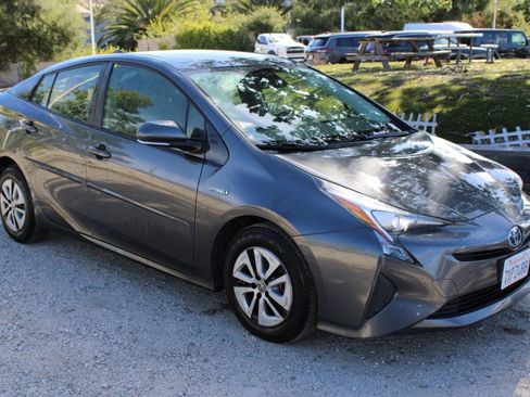 Used 2017 Toyota Prius Three w/ Carpet Mat Package FWD image 3