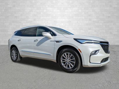 Used 2023 Buick Enclave Essence