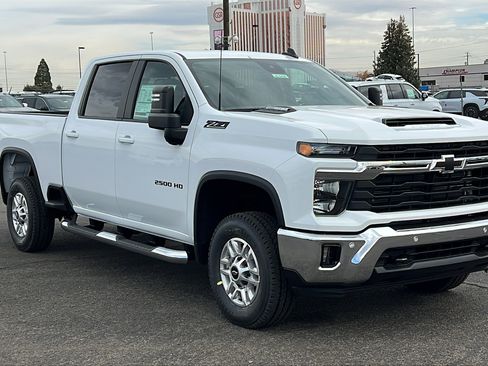 New 2026 Chevrolet Silverado 2500 LT w/ All Star Edition AWD/4WD image 3