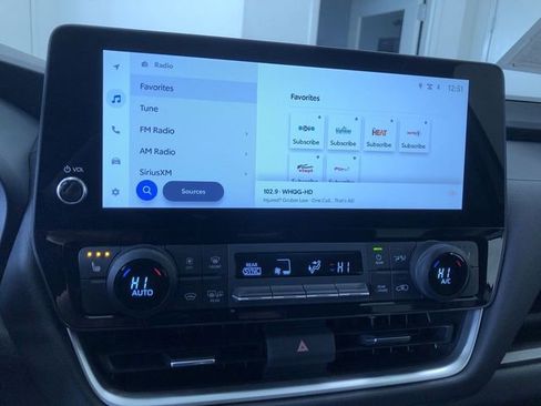 Used 2025 Toyota Grand Highlander XLE image 30